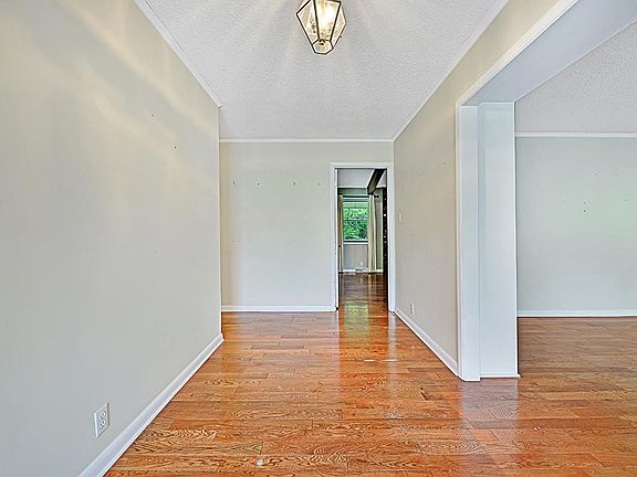 5th image of 9404 Needles Dr