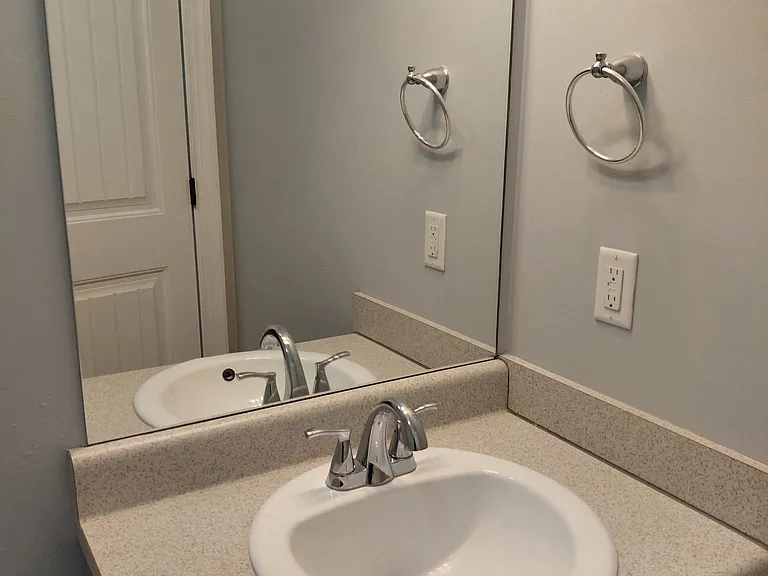 222 Piedmont Ln — Photo 11