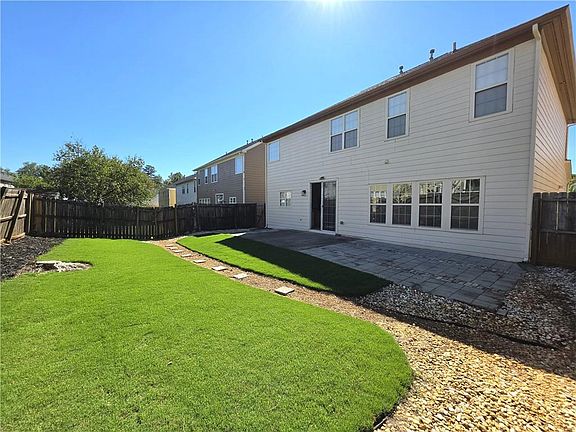 4th image of 781 Goldenrod Way