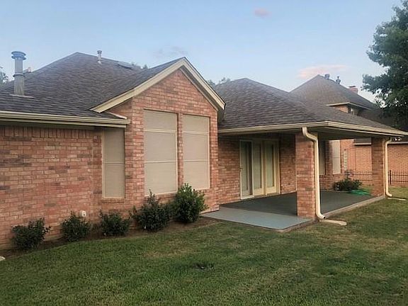 3rd image of 815 Glen Abbey Dr