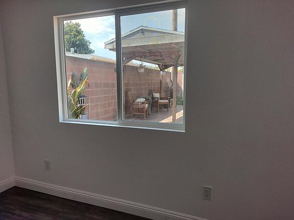 4th image of 14631 S Piuma Ave