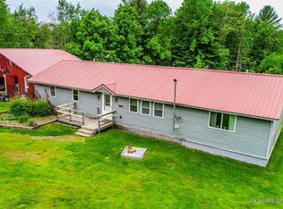 19 Weeks Rd, Gardiner, ME 04345