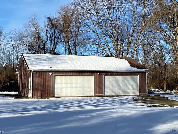 3rd image of 566 Janet Dr Lot 2