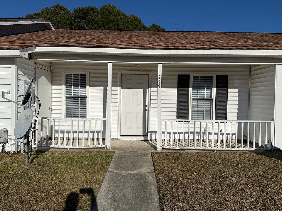 1st image of 747 Pinewood Dr