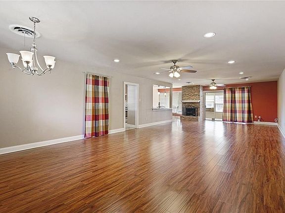 3rd image of 3500 Ferran Dr