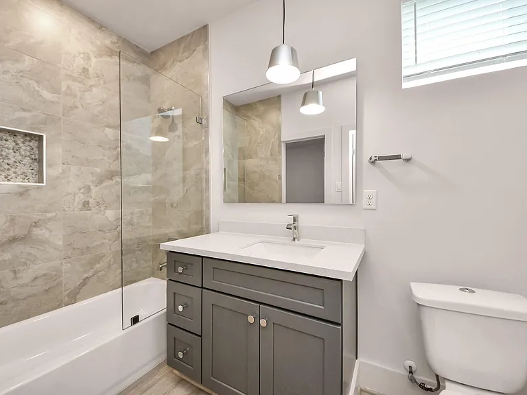 1044 Homer St — Photo 9