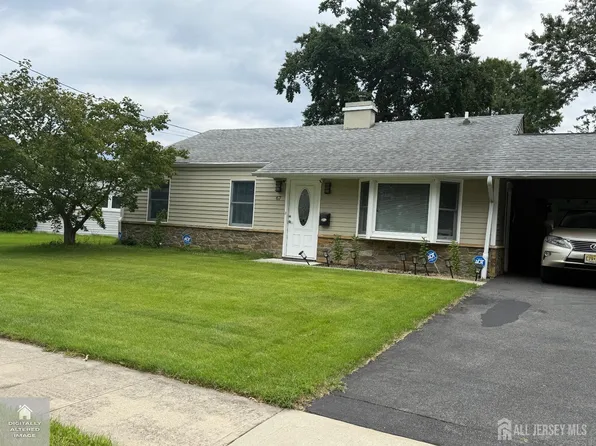 67 Winthrop Rd, Edison, NJ 08817
