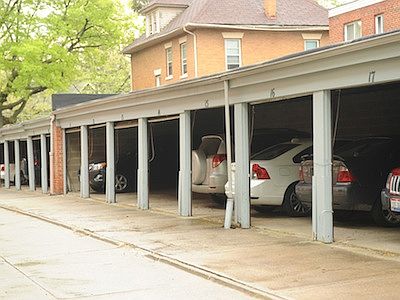 4th image of 12511 Clifton Blvd