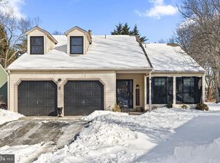 7 Stonybrook Ct, Medford, NJ 08055