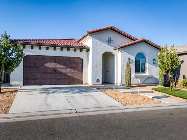 2713 Vermont Ave, Clovis, CA 93619
