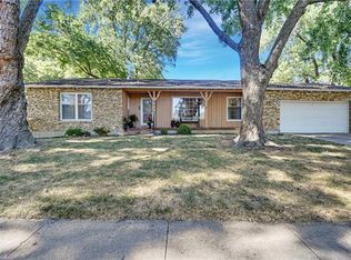 9502 W 93rd St, Overland Park, KS 66212