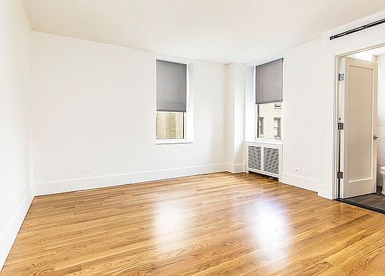 5th image of 151 E 80th St APT 3D