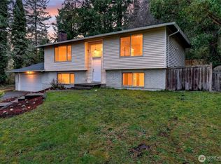 28 Madrona Pl, Dupont, WA 98327