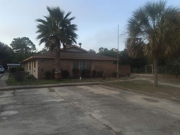 2nd image of 3389 Green Briar Cir #A