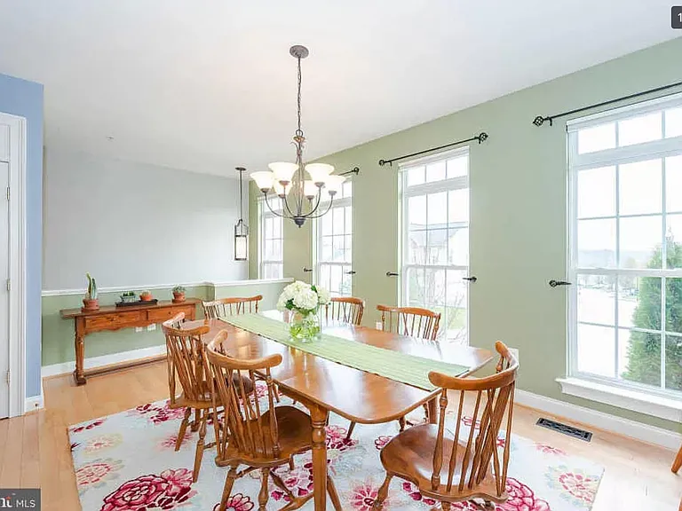 8042 Four Quarter Rd — Photo 18