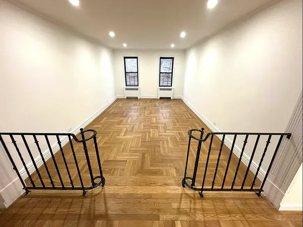 75 Ellwood St APT 4G, New York, NY 10040
