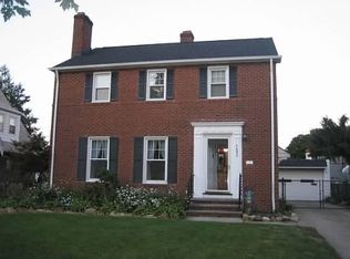 4693 Landchester Rd, Cleveland, OH 44109