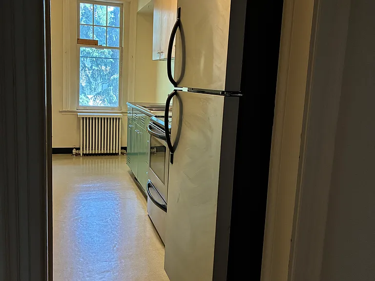 1321 Wood Ave #2 — Photo 1