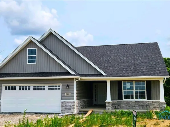 5229 Calistoga Dr, Monclova, OH 43542