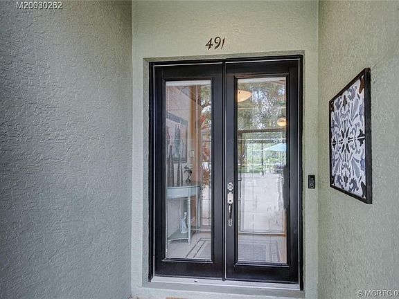3rd image of 491 NW Emilia Way
