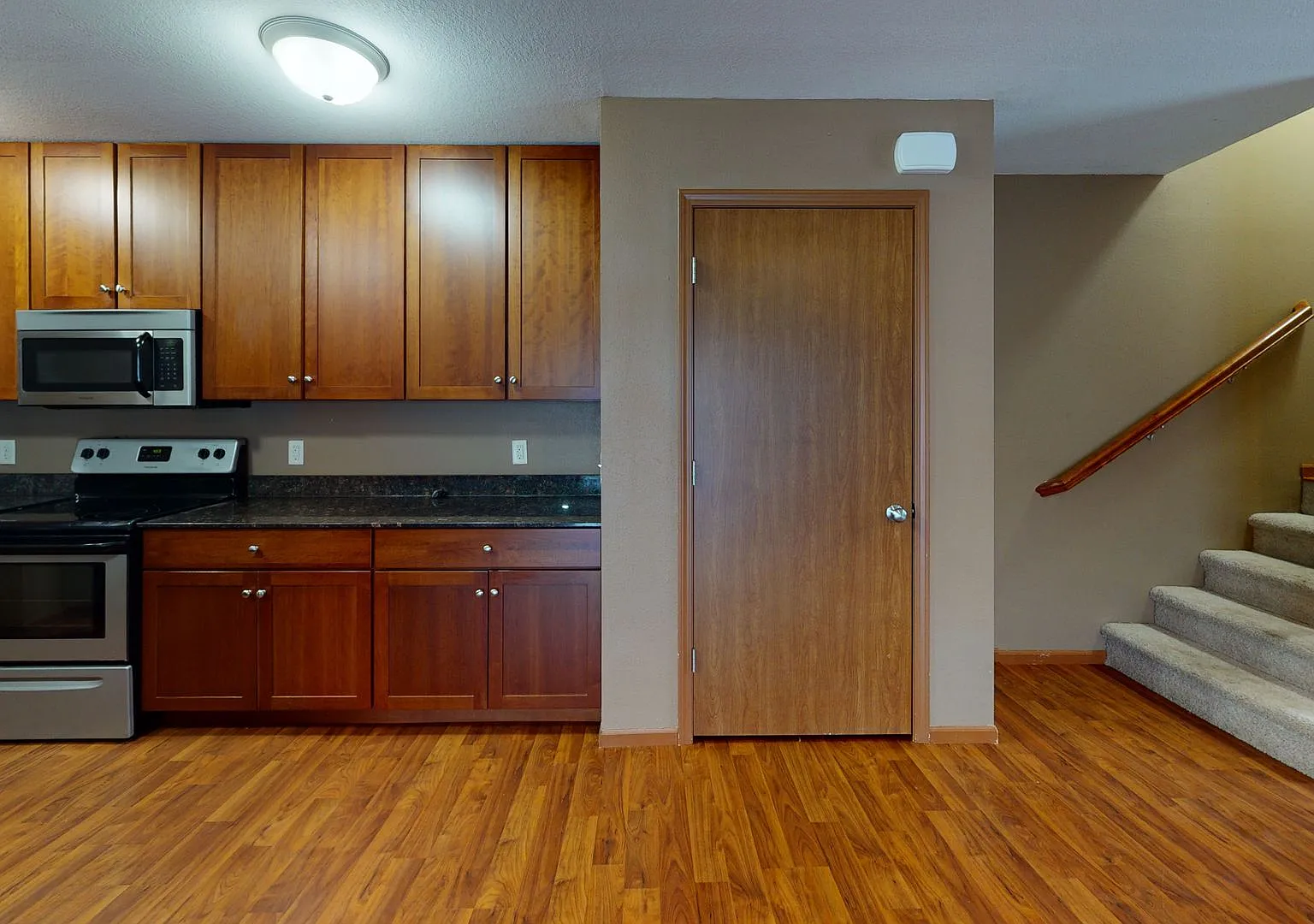 House- NW — Photo 3