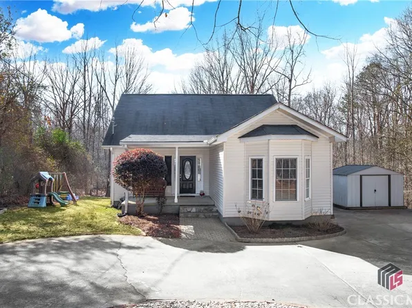 135 Smokey Pointe, Athens, GA 30601