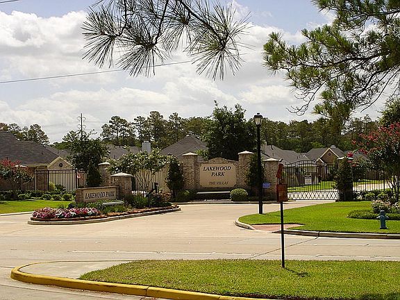 5th image of 15810 Pleasant Green Cir