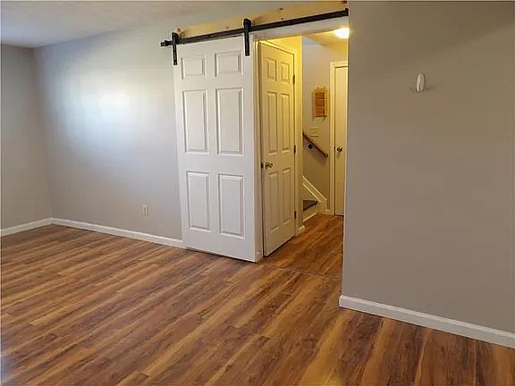 5th image of 2745 Berwood Ln