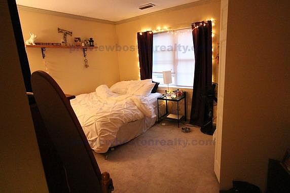 2nd image of 99 Lake Shore Rd #L3
