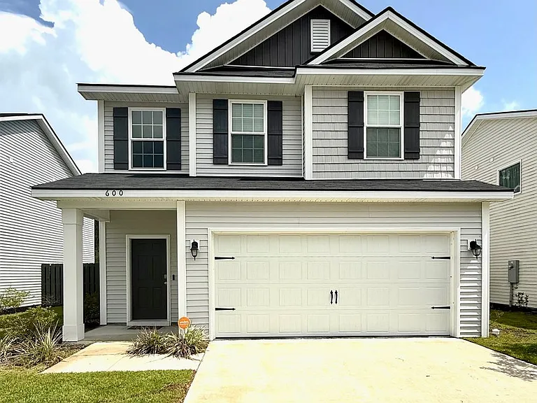 600 Brightleaf Cir — Photo 1