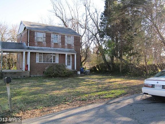 4th image of 2309 Emmett Dr