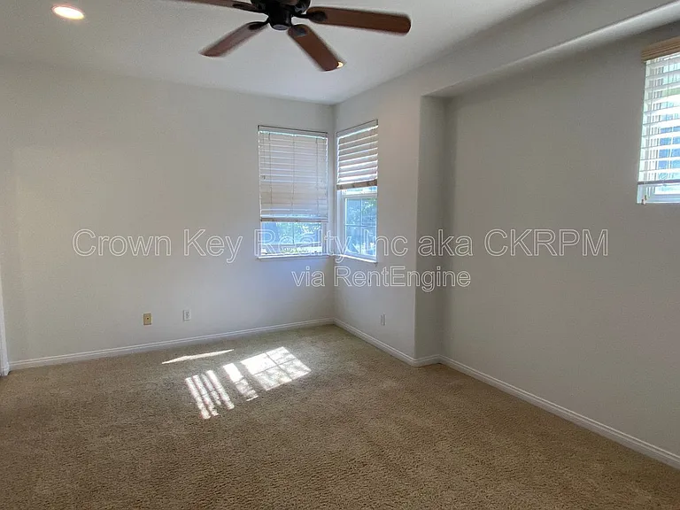 1030 Eastlake Cir — Photo 24