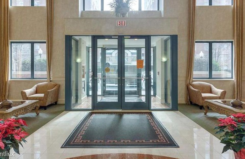 1st image of 3835 9th St N APT 202E