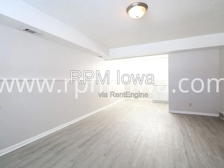 1607 NW 2nd St #1607 — Photo 4