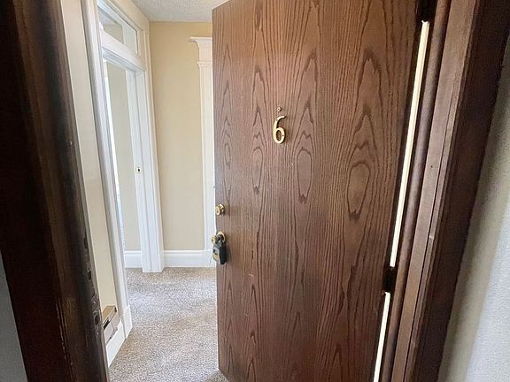 3rd image of 320 N Cascade Ave #6