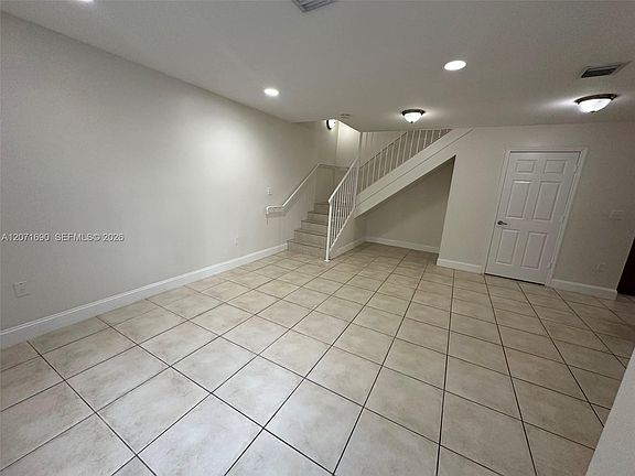 3rd image of 228 NW 14th Ave #0