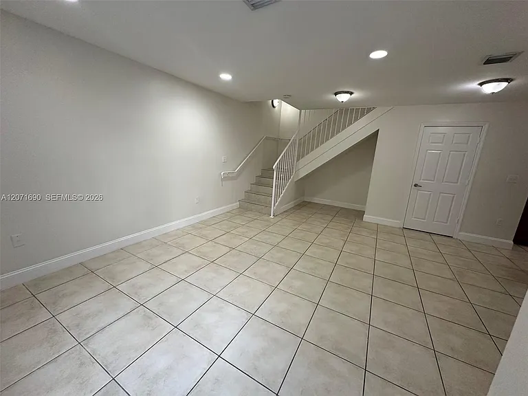228 NW 14th Ave #0 — Photo 3