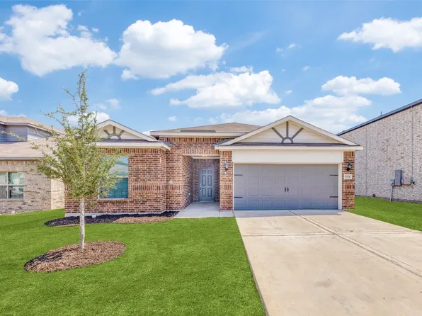 2014 Churchill Downs Dr, Seagoville, TX 75159
