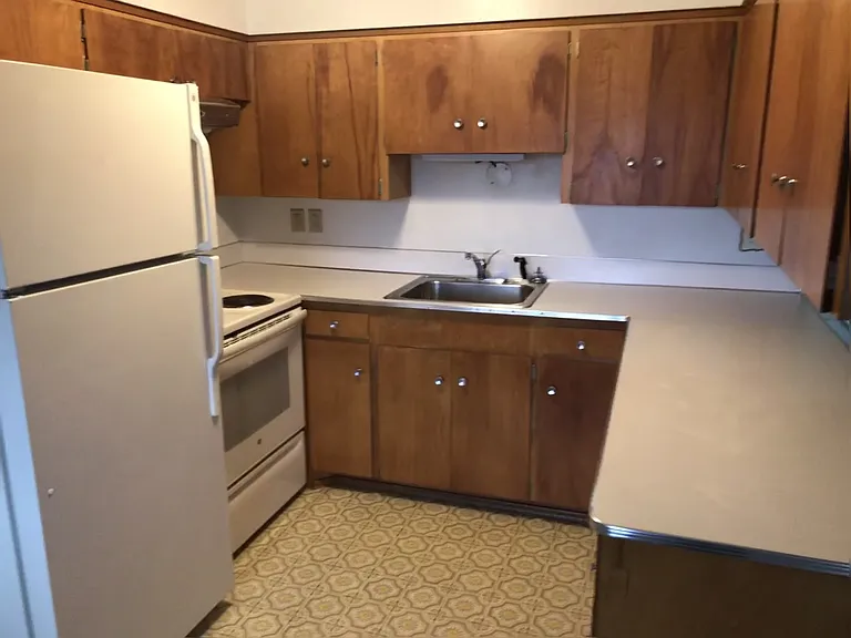 620 S Laurel St #10 — Photo 5