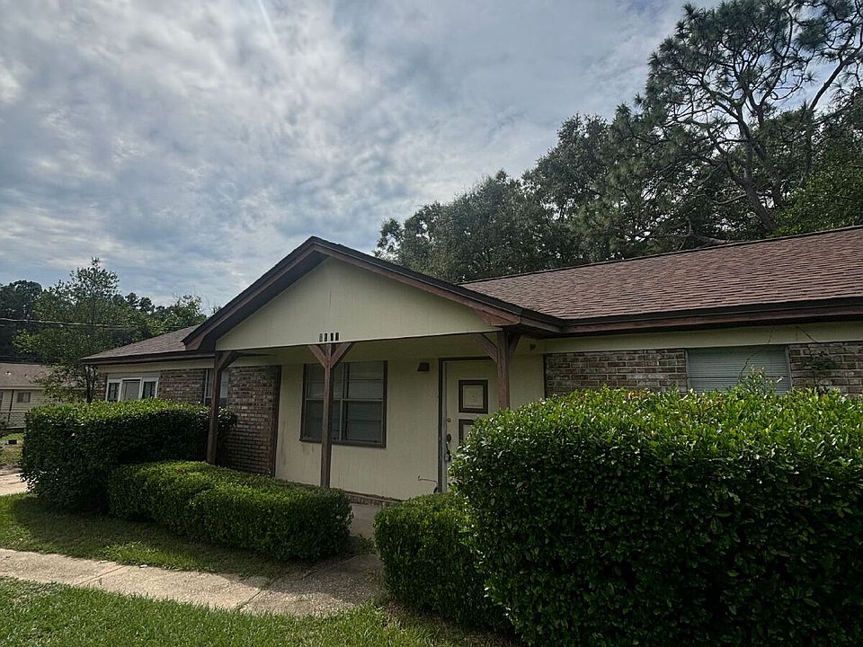 1st image of 3522 Loro Ln