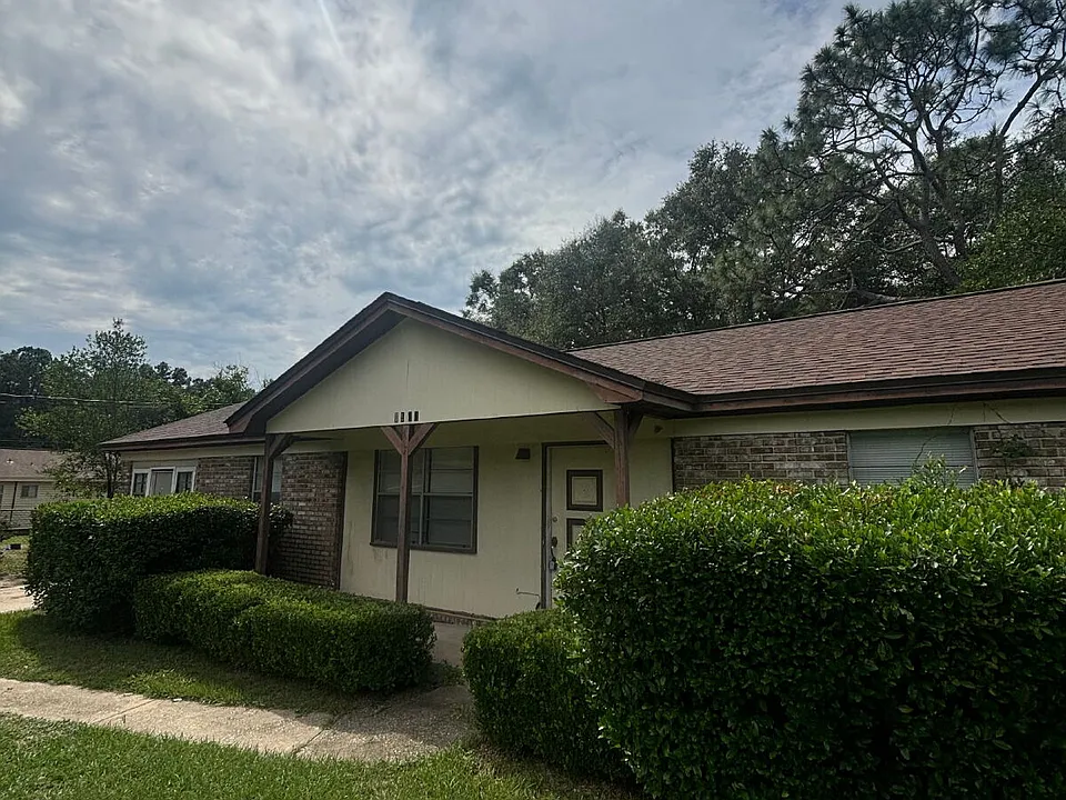 3522 Loro Ln
