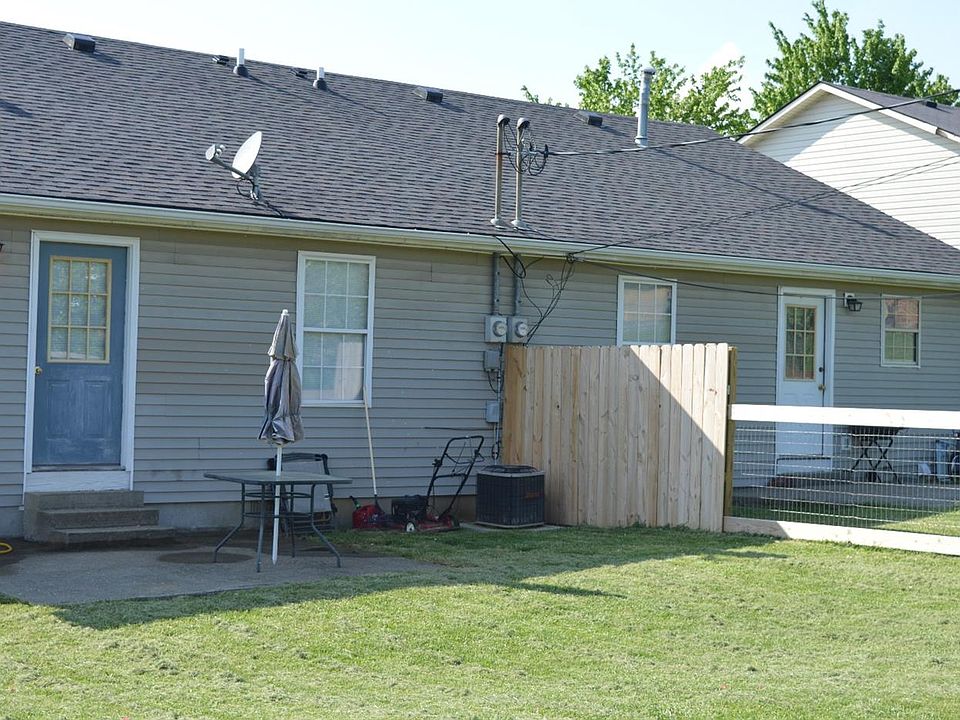 2nd image of 236 Woodview Dr