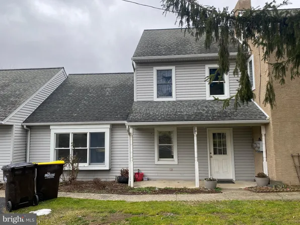 2063 Hill Rd #A, Perkiomenville, PA 18074