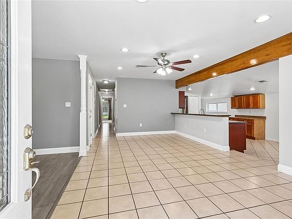 4th image of 2305 Generes Dr