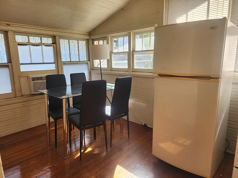 236 SW 2nd St #5 — Photo 15
