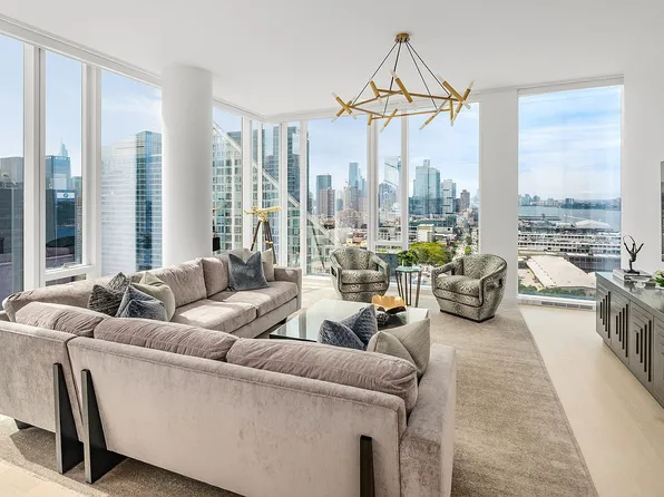10 Riverside Blvd APT 29E, New York, NY 10069