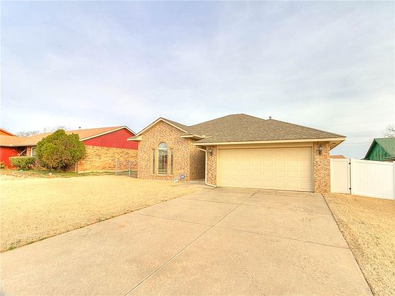 5th image of 8527 NE 34th Pl