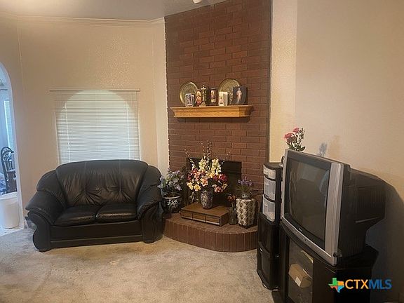 5th image of 4402 Esta Lee Ave