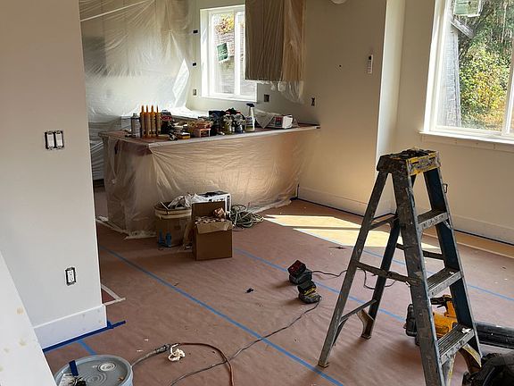 5th image of 3200 Meridian St #1