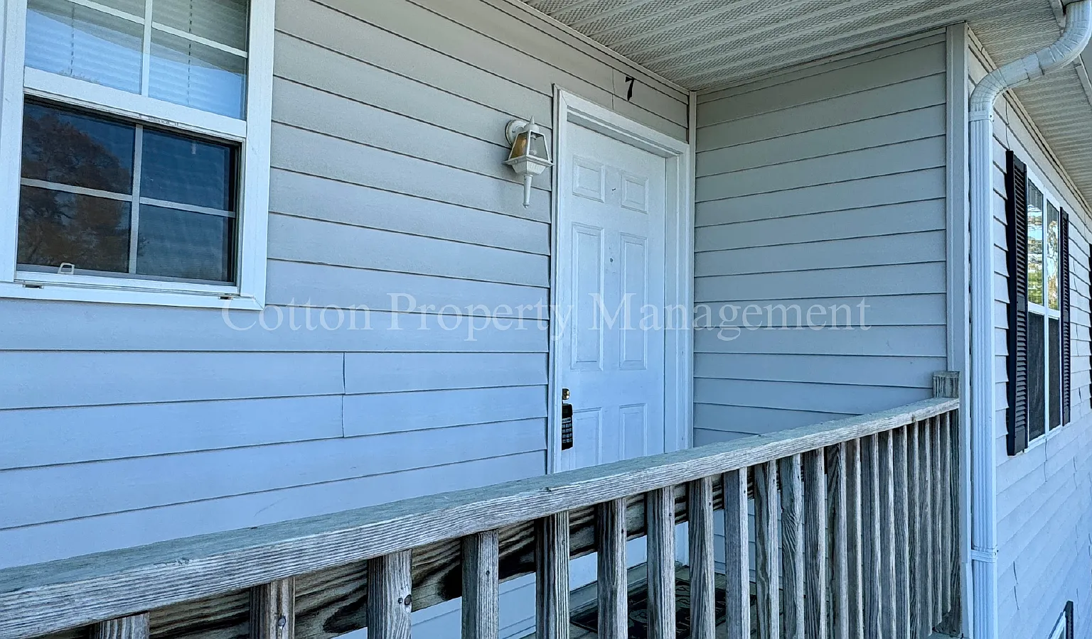 2 bed, 1.0 bath, 813 sqft, $1,100 — Photo 4